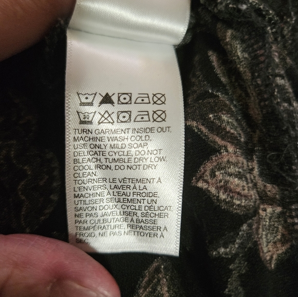 Lucky Brand Women's Blouse - Picture 6 of 11